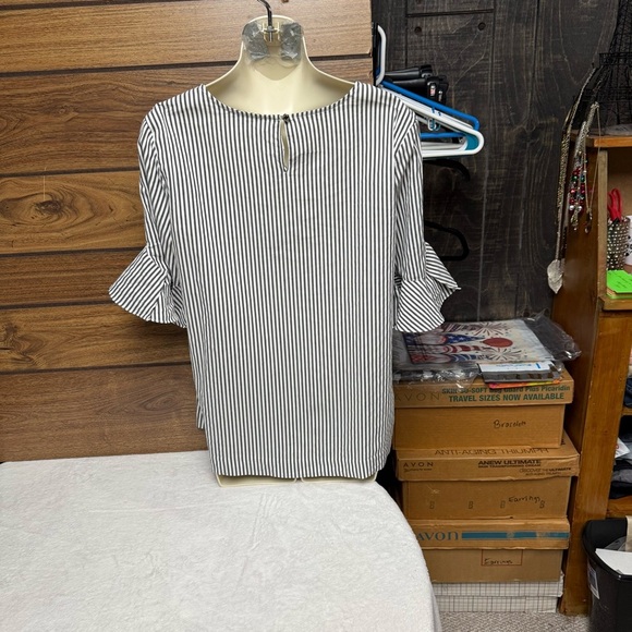 Calvin Klein gray and White Striped Blouse ruffled sleeves size medium - Picture 7 of 9